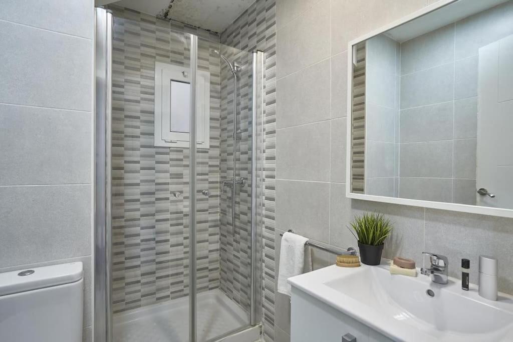 Bebarceloner Sant Andreu Apartments - 3 Bedrooms 외부 사진